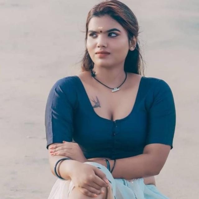 ഹൈ ഞാൻ അമ്മു paid cam????