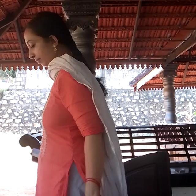 നീലക്കുയിൽ??