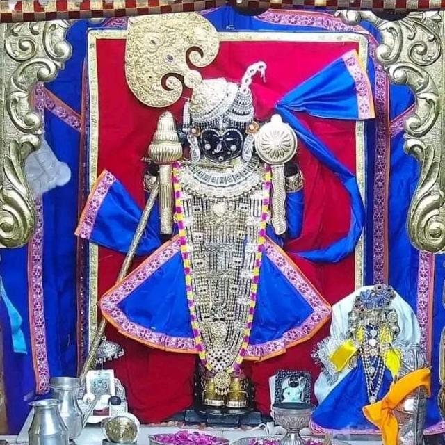 દ્વારકાધીશ ડેઈલી દર્શન ?