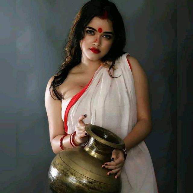 മധുരപതിനെഴു