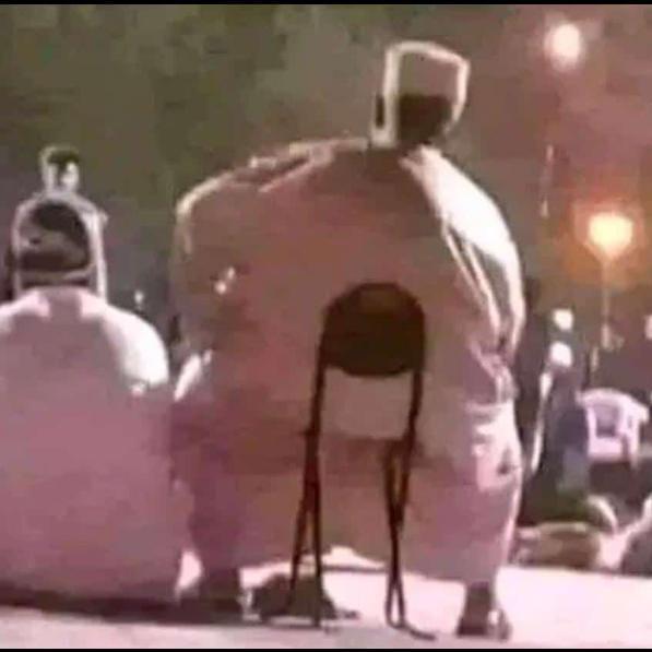 public Whatsapp group