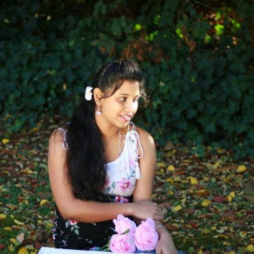 మొడ్ద చీకే వాళ్ళు కావాలి