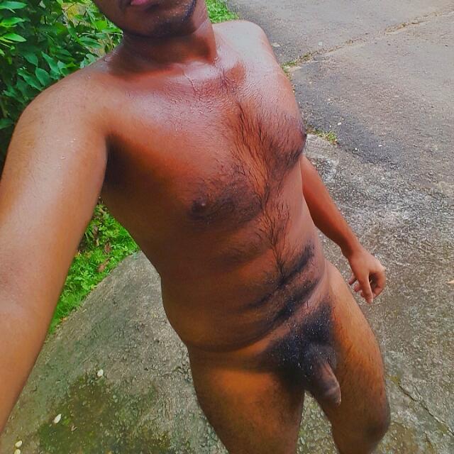 කොලු බඩුවකට හුකමු  ?️‍?