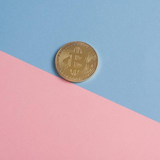 BITCOIN