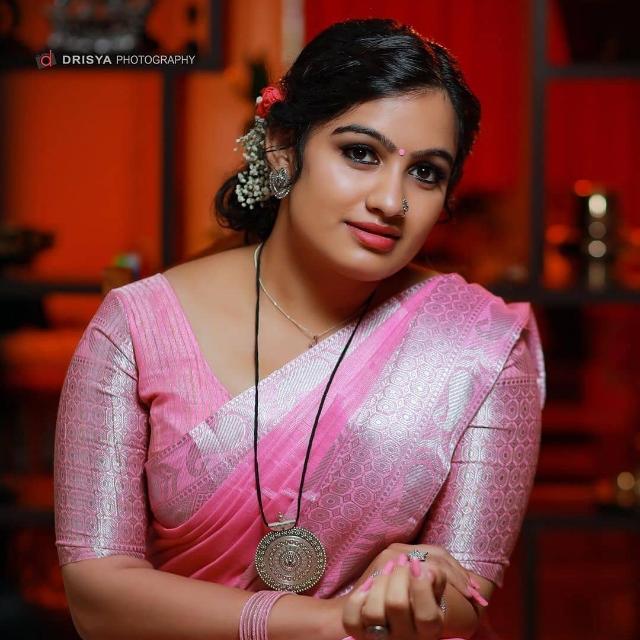 Malayalam Actress ??