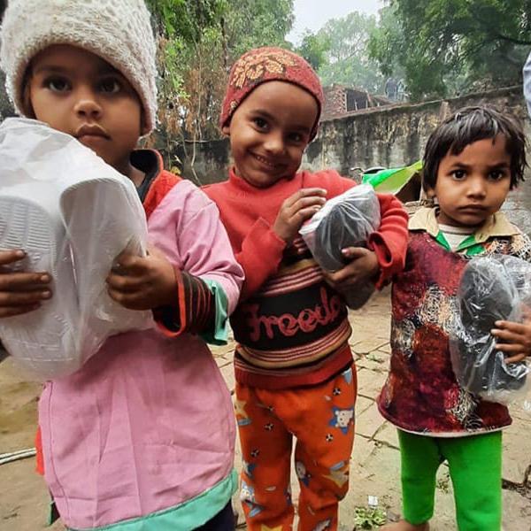 Varanasi india charity ???