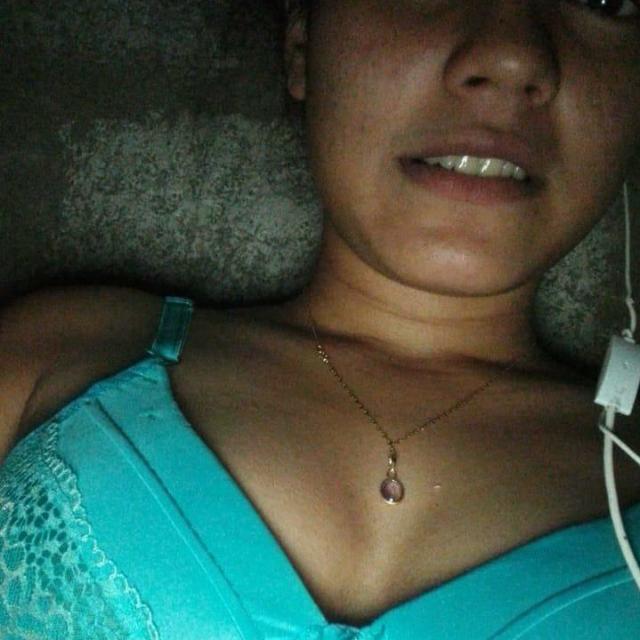 ?කෑල්ලගේ ඒවා?