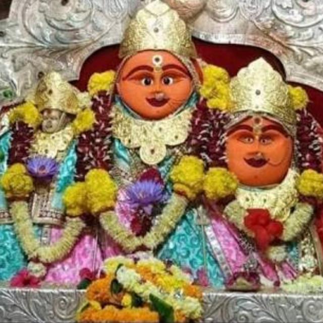??मित्र एक परिवार??