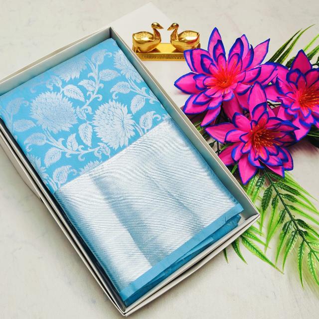 Sri Lakshanaa Sarees 8