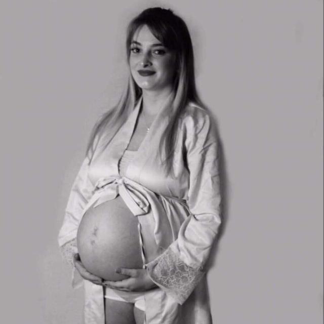 Pregnant Maa Behen?