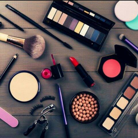 {?BEAUTY PRODUCTS?}