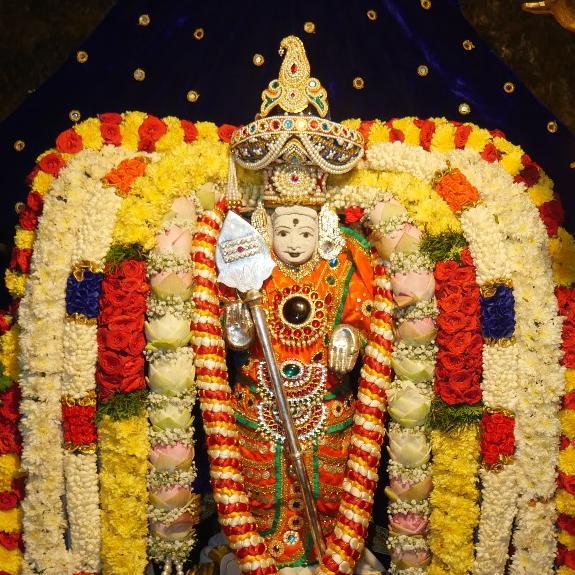 கந்தன் காலடி குடும்பம்-1?