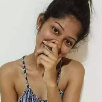 Tik tok කෙල්ලන්ගේ වැල