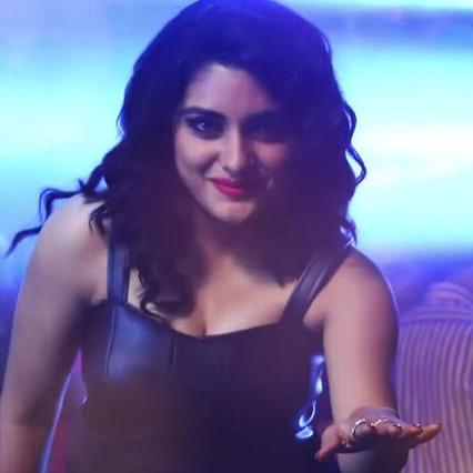 ???? nivetha Thomas?