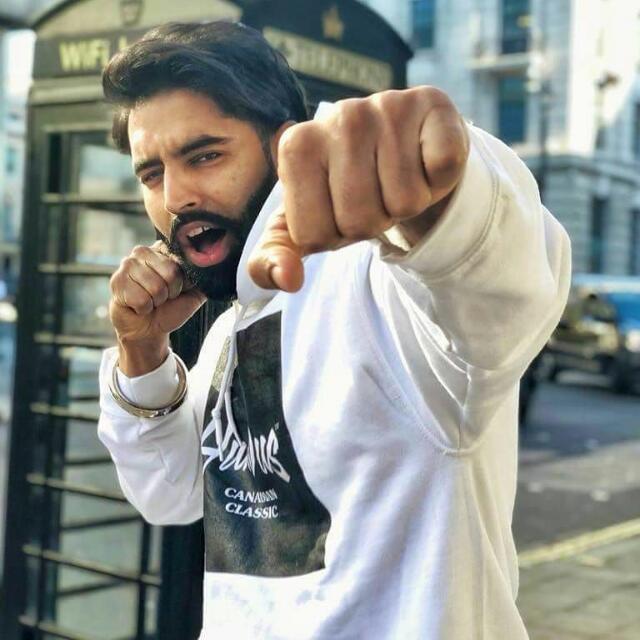 Le Chaak main aa gya????‍♀??
