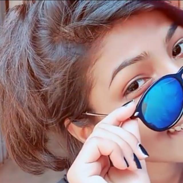 RIYA  JHA ??