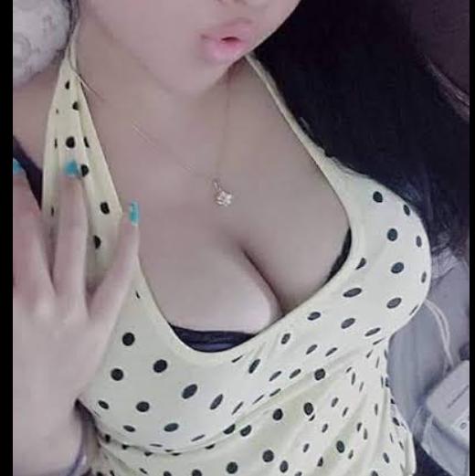 Apom memek Tante??