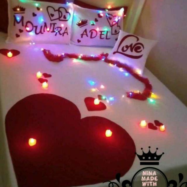 18 + boys msg me service available 
