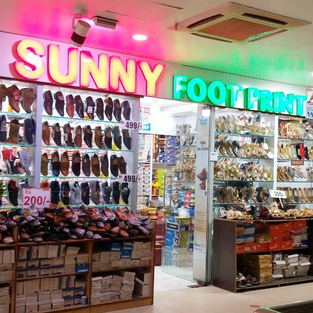 SUNNY FOOT PRINT Whatsapp group