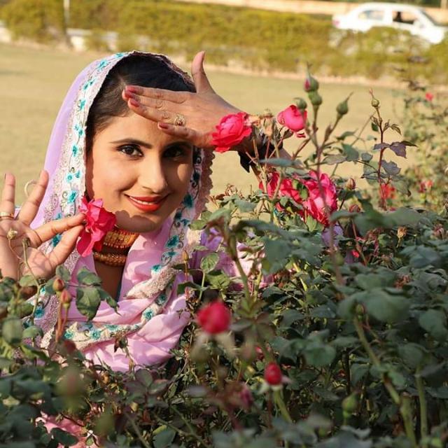 Bewafa ki yaad  Aari ????