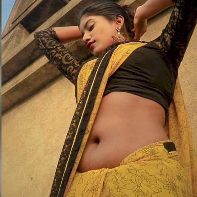 Relatives saree navel ???