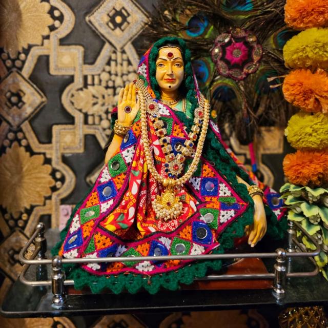 મોગલ કુપા ઑનલાઇન શોપિંગ ?