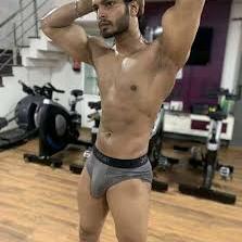 කොල්ලො ගහනවා???