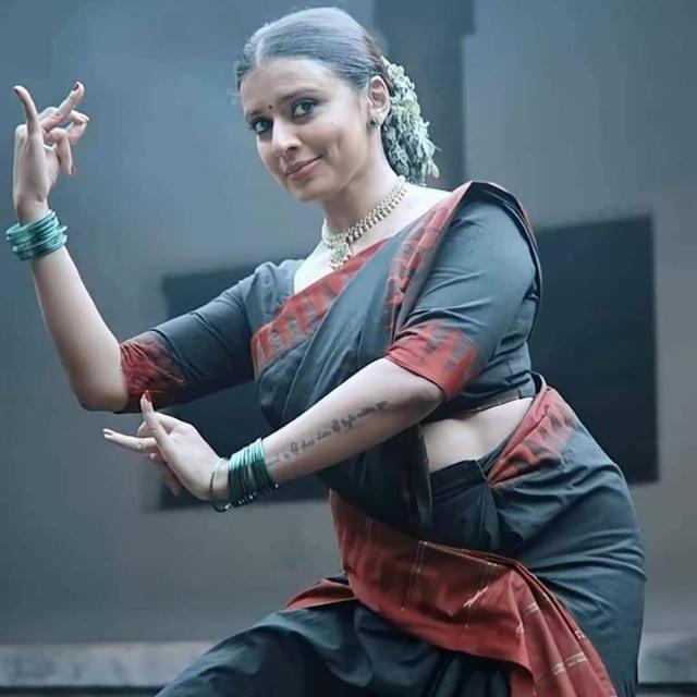 പടങ്ങൾ മാത്രം???