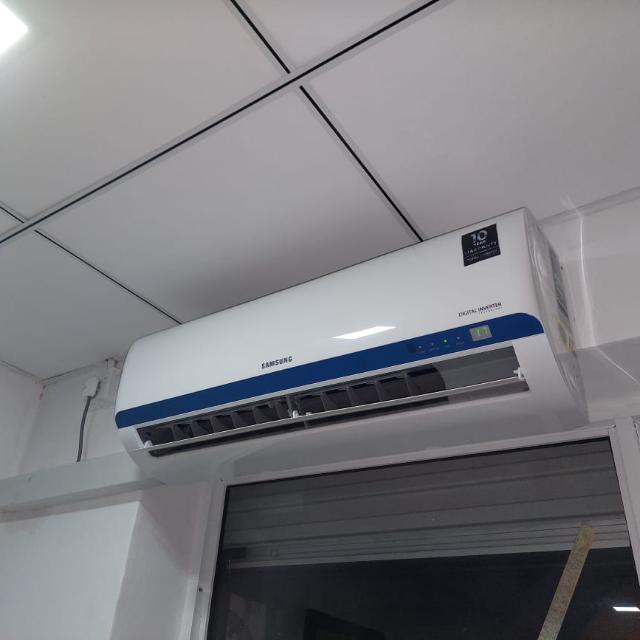 AC CONTRACTORS Sri Lank?? 