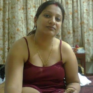 ?? ഊമ്പിത്തരുന്ന ചേച്ചി ?