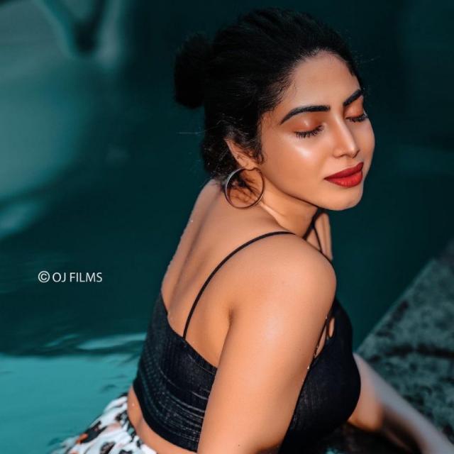 ?പടക്കം?