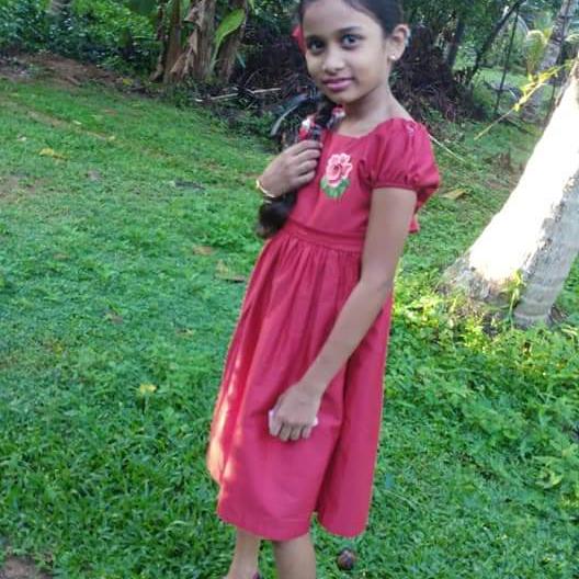 පොඩි කෙල්ලො