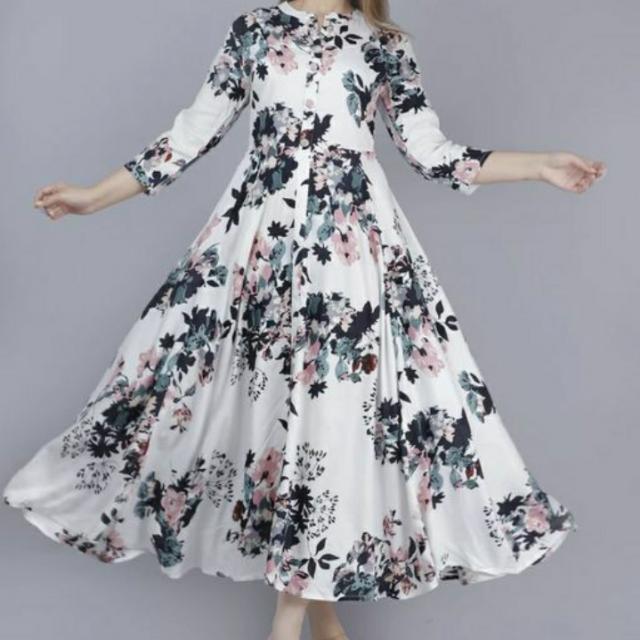 Women wearing dress