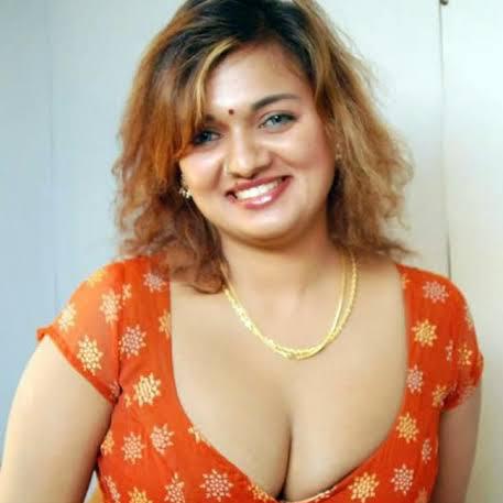 മല്ലു ആന്റി???