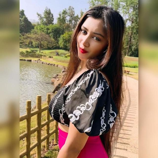 Sanskari biwi