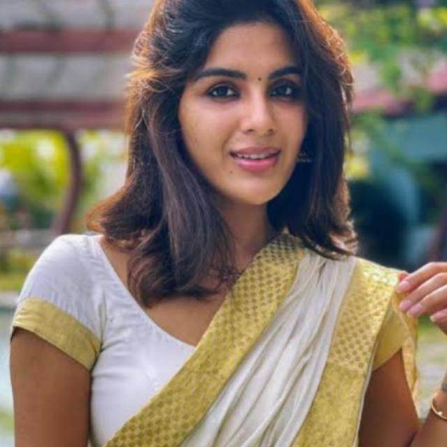 ചക്ക മുലച്ചി ??