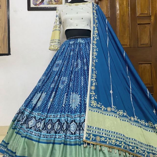 Pretty SareesPretty womn Whatsapp group