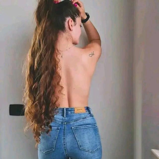 Stuats Whatsapp group