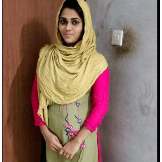 മല്ലു തുണ്ട്