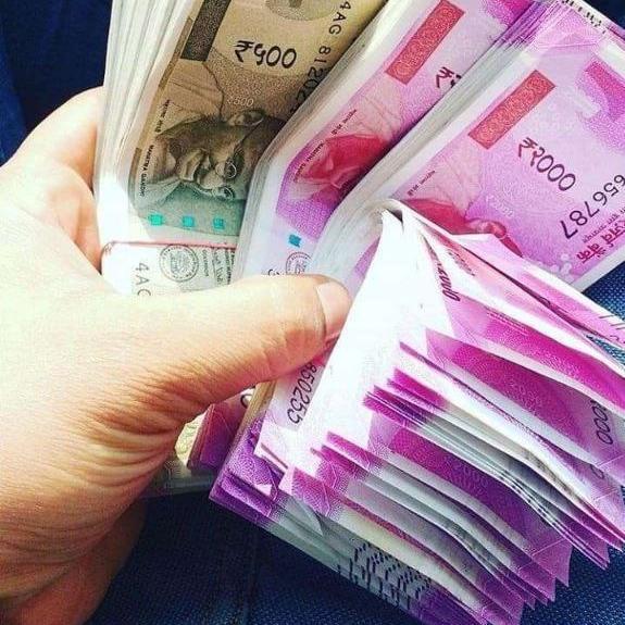 Extrata earning money ??