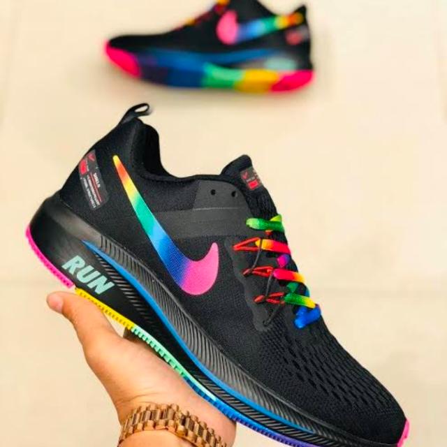 Shoes item Whatsapp group