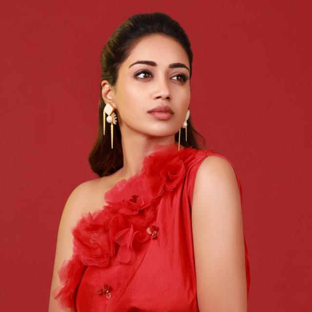 nivetha pethuraj??