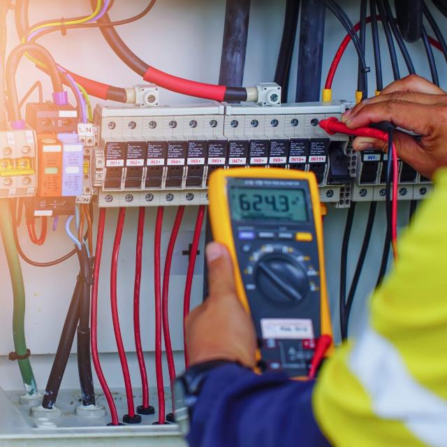 Electrical පිස්සෝ