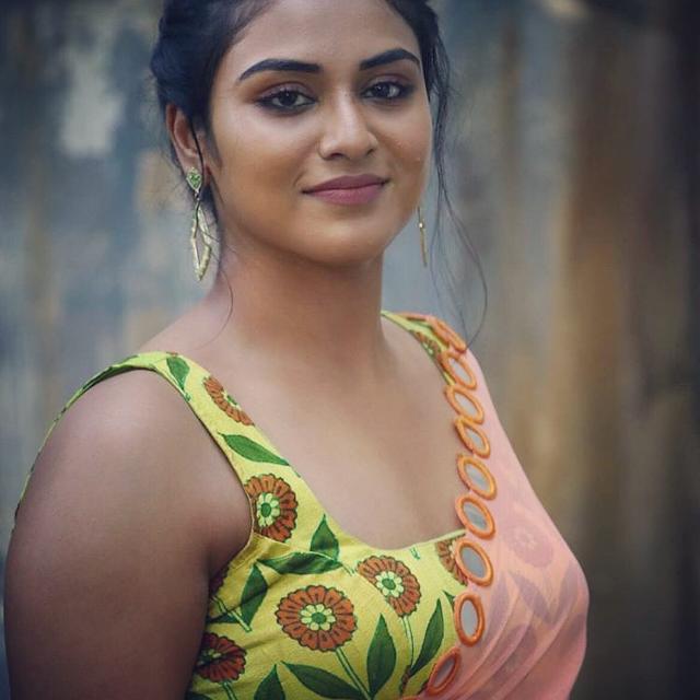 ആദ്യനുഭവം ??