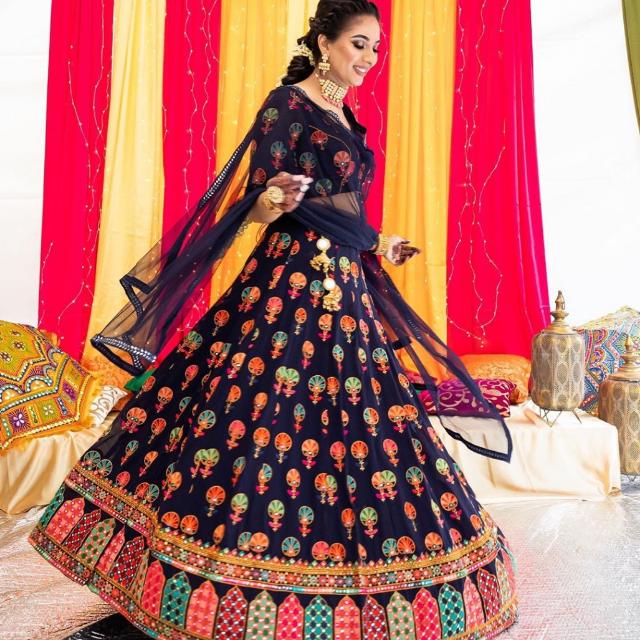 Ansh suit collectio