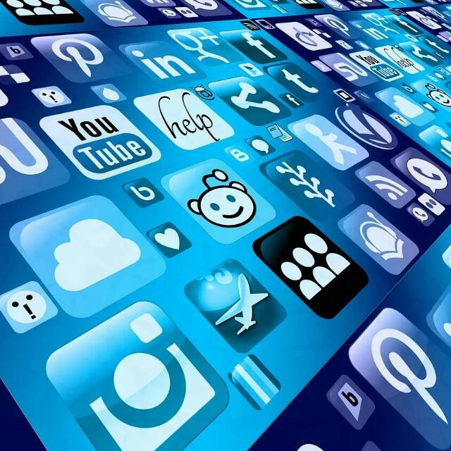 FREE FOLLOWERS FOR ANYONE PLATFORM Whatsapp group