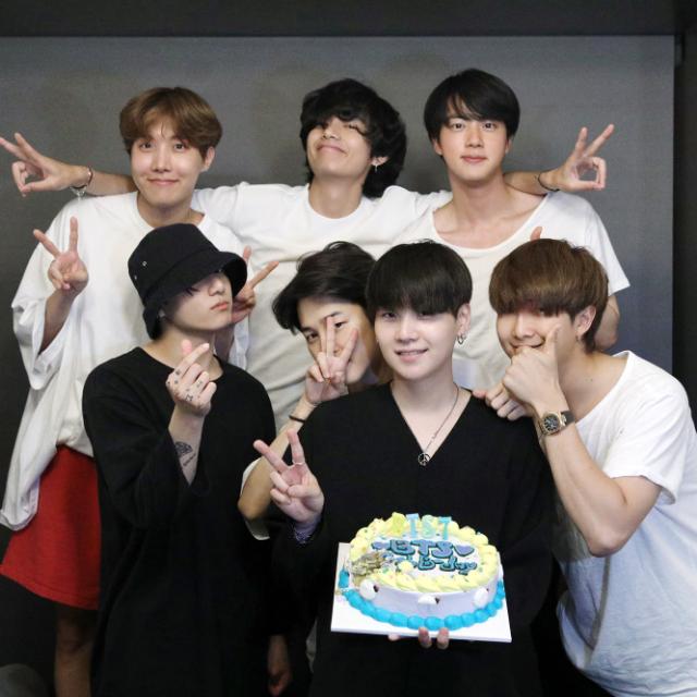 ? 방탄 ✨ARMY ?