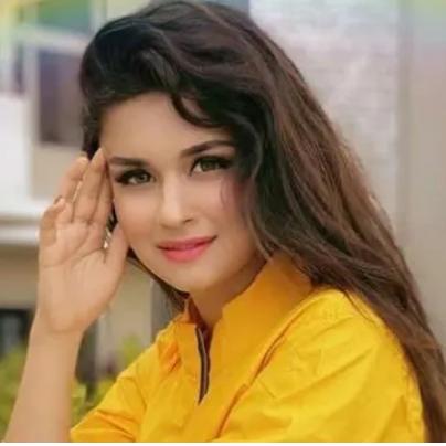 Yash Shah ka group hai