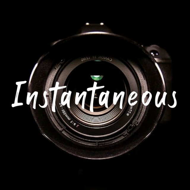 Instantaneous captures Whatsapp group
