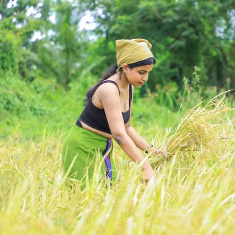 ආතල් කෙල්ලන්ට☺️☺️☺️